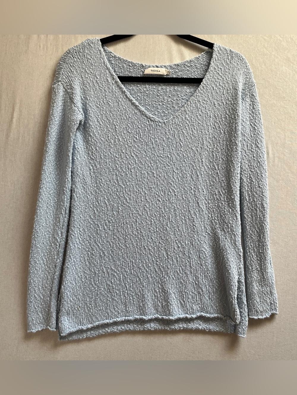 Talula Aritzia Textured Knit Long Sleeve Relaxed V Neck Sweater XXS